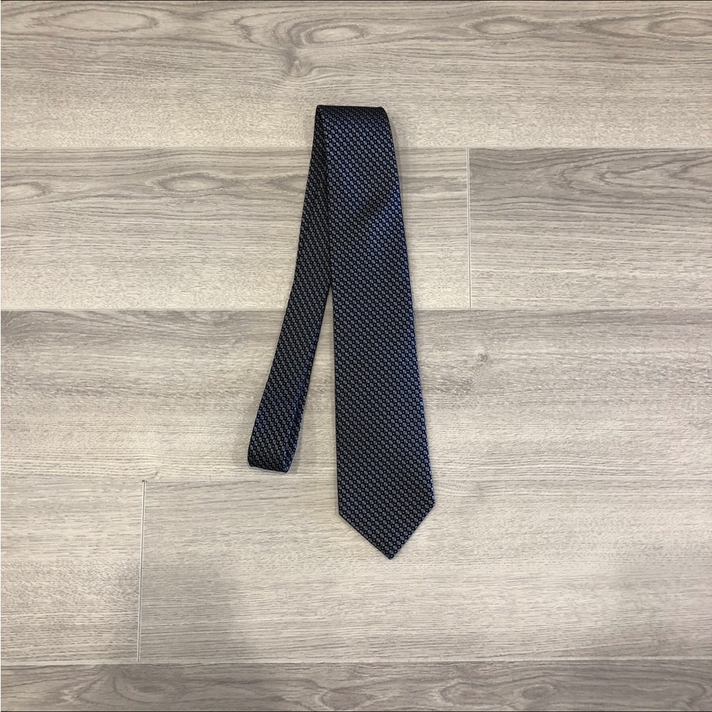 Elegant Men's Ties - Black, Gray, Gold, Silver - Picture 2 of 4